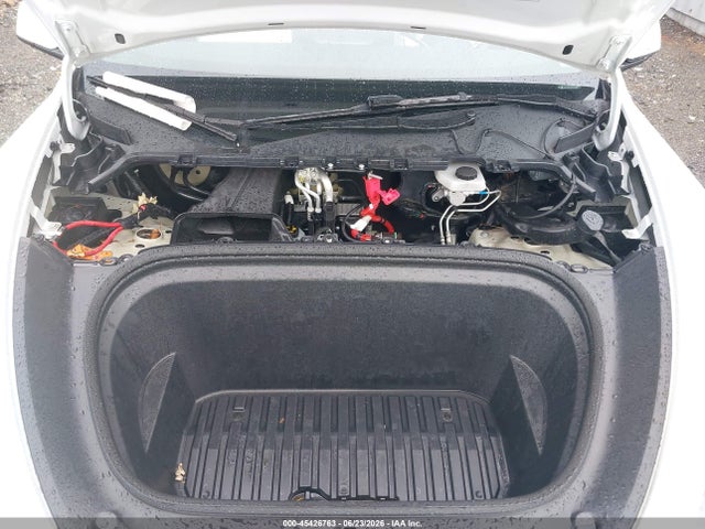 45426763 :رقم المزاد ، 7SAYGDED7RF112586 vin ، 2024 Tesla Model Y Long Range Single Motor Rear-wheel Drive/rwd مزاد بيع