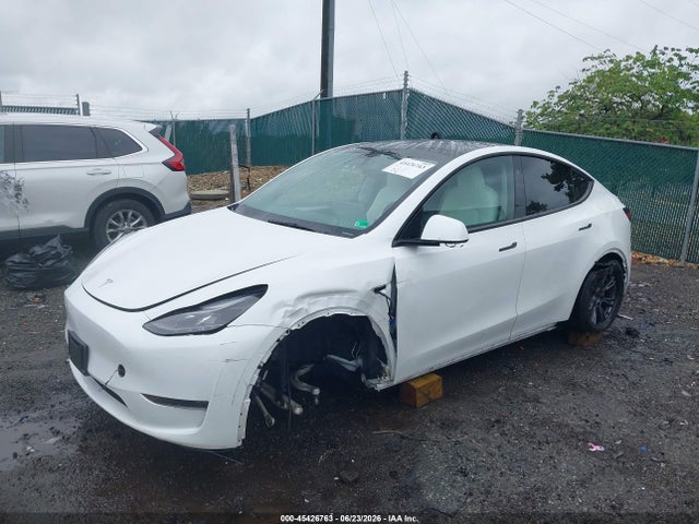 45426763 :رقم المزاد ، 7SAYGDED7RF112586 vin ، 2024 Tesla Model Y Long Range Single Motor Rear-wheel Drive/rwd مزاد بيع