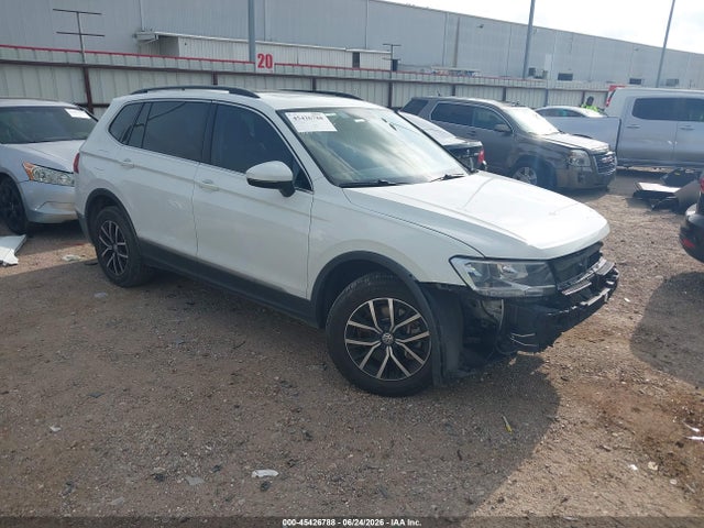 Auction sale of the 2021 Volkswagen Tiguan 2.0t Se/2.0t Se R-line Black/2.0t Sel, vin: 3VV3B7AX8MM070880, lot number: 45426788