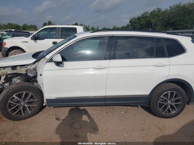 2021 Volkswagen Tiguan 2.0t Se/2.0t Se R-line Black/2.0t Sel მანქანა იყიდება აუქციონზე, vin: 3VV3B7AX8MM070880, აუქციონის ნომერი: 45426788