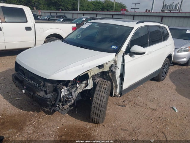 2021 Volkswagen Tiguan 2.0t Se/2.0t Se R-line Black/2.0t Sel მანქანა იყიდება აუქციონზე, vin: 3VV3B7AX8MM070880, აუქციონის ნომერი: 45426788