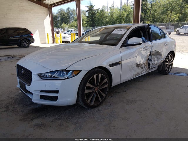 SAJAE4BGXHA947299 Jaguar Xe 25t Prestige