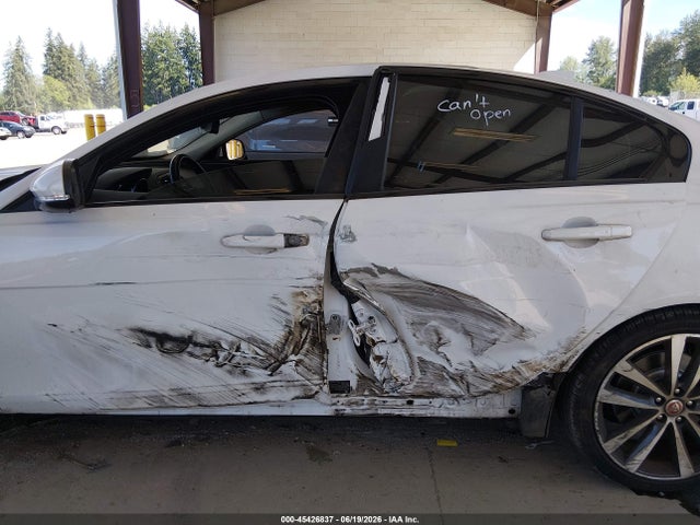 Aukcja sprzedaży 2017 Jaguar Xe 25t Prestige, vin: SAJAE4BGXHA947299, numer aukcji: 45426837