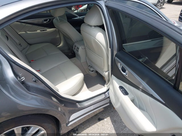 Продажа на аукционе авто 2014 Infiniti Q50 Premium, vin: JN1BV7AP7EM674132, номер лота: 45426850