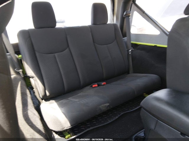 1C4AJWAG8GL310955 Jeep Wrangler Sport