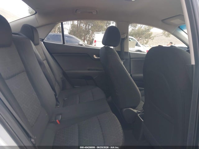 KIA RIO LX 2019 3KPA24AB2KE237220 Image 8