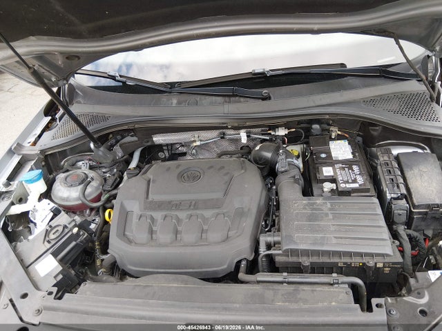 3VV8B7AX4NM083360 Volkswagen Tiguan 2.0t Se R-line Black