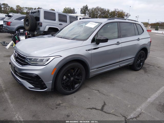 3VV8B7AX4NM083360 Volkswagen Tiguan 2.0t Se R-line Black