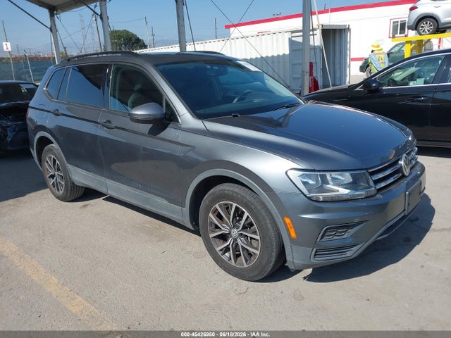 45426950 :رقم المزاد ، 3VV3B7AX3KM153985 vin ، 2019 Volkswagen Tiguan 2.0t Se/2.0t Sel/2.0t Sel R-line/2.0t Sel R-line Black مزاد بيع