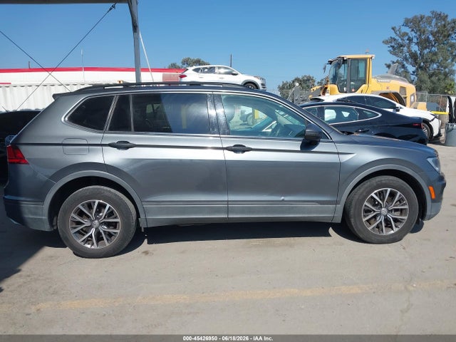 3VV3B7AX3KM153985 Volkswagen Tiguan 2.0t Se/2.0t Sel/2.0t Sel R-line/2.0t Sel R-line Black