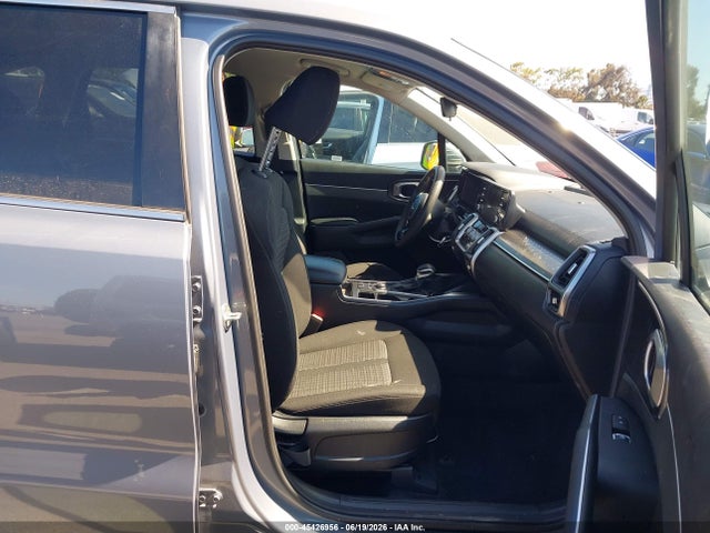 KIA SORENTO LX 2023 5XYRG4LC2PG165715 Image 5