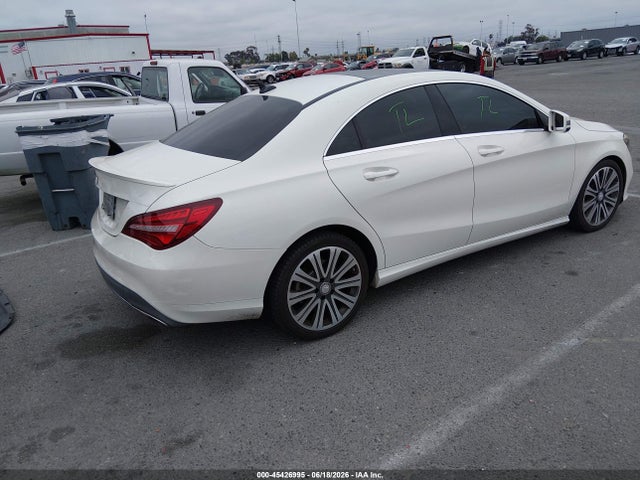 Mercedes-Benz CLA 250 2018 WDDSJ4EB4JN517092 Image 4
