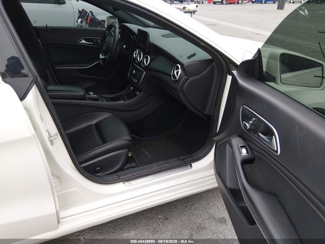 Mercedes-Benz CLA 250 2018 WDDSJ4EB4JN517092 Image 5
