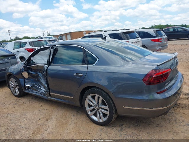 Aukcja sprzedaży 2017 Volkswagen Passat 1.8t Sel Premium, vin: 1VWCT7A39HC080637, numer aukcji: 45426998