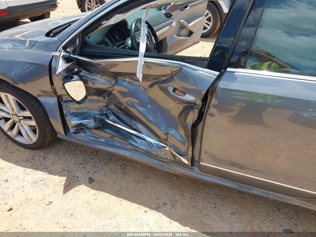 Aukcja sprzedaży 2017 Volkswagen Passat 1.8t Sel Premium, vin: 1VWCT7A39HC080637, numer aukcji: 45426998