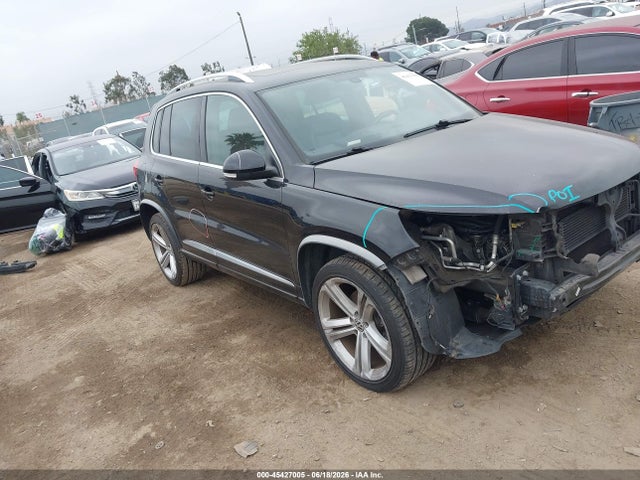 WVGAV3AXXEW071192 Volkswagen Tiguan R-line