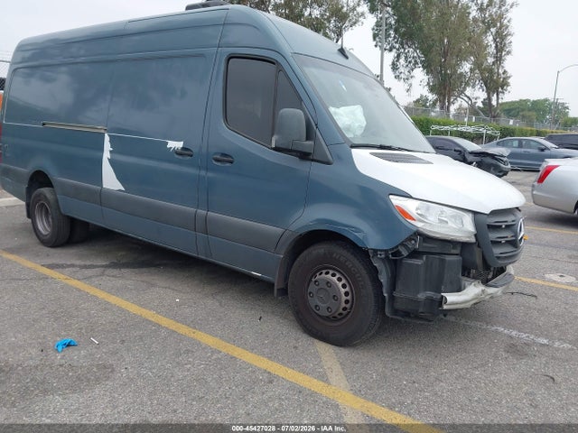 45427028 :رقم المزاد ، WD4PF1CD0KP156606 vin ، 2019 Mercedes-benz Sprinter 3500 High Roof V6 مزاد بيع