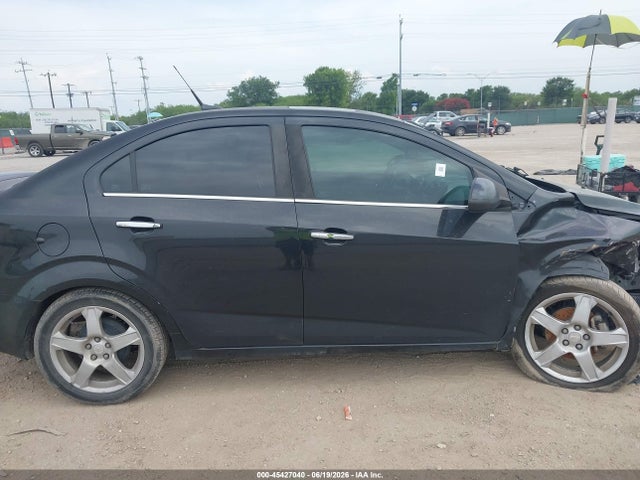 1G1JE5SH6E4184584 Chevrolet Sonic Ltz Auto