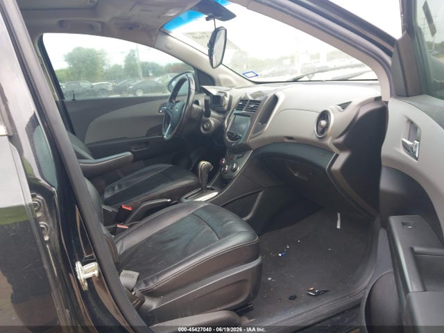 1G1JE5SH6E4184584 Chevrolet Sonic Ltz Auto