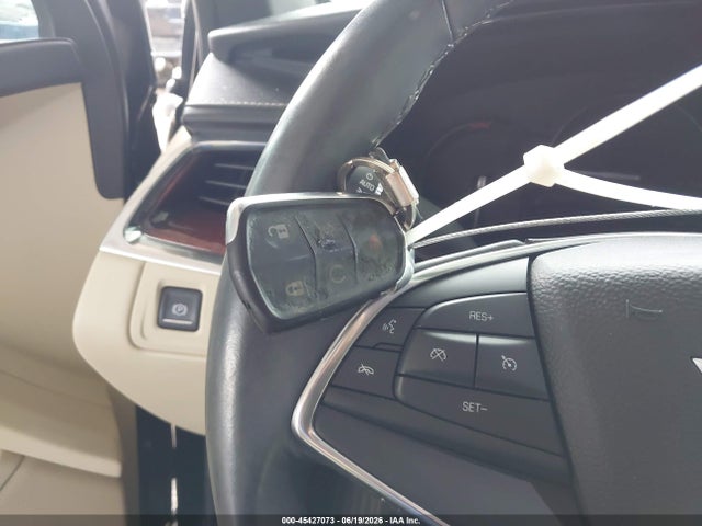 45427073 :رقم المزاد ، 1GYKNCRS3HZ292339 vin ، 2017 Cadillac Xt5 Premium Luxury مزاد بيع