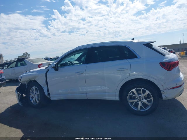 45427079 :رقم المزاد ، WA1AUCF31R1117132 vin ، 2024 Audi Q3 Premium 40 Tfsi Quattro Tiptronic مزاد بيع