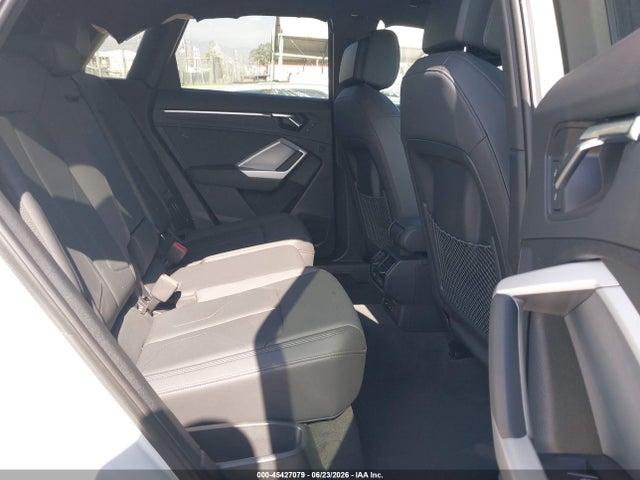 45427079 :رقم المزاد ، WA1AUCF31R1117132 vin ، 2024 Audi Q3 Premium 40 Tfsi Quattro Tiptronic مزاد بيع