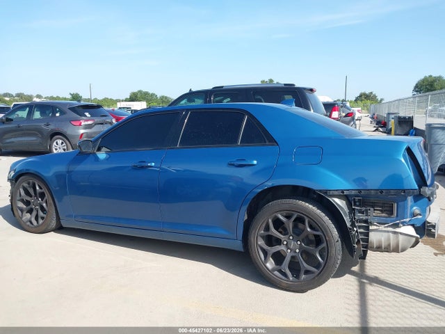 45427102 :رقم المزاد ، 2C3CCAAG7LH137477 vin ، 2020 Chrysler 300 Touring مزاد بيع