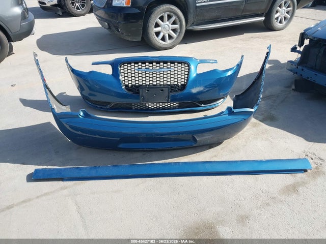 45427102 :رقم المزاد ، 2C3CCAAG7LH137477 vin ، 2020 Chrysler 300 Touring مزاد بيع