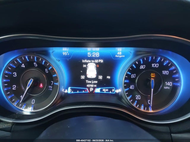 45427102 :رقم المزاد ، 2C3CCAAG7LH137477 vin ، 2020 Chrysler 300 Touring مزاد بيع
