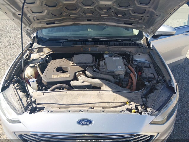 3FA6P0UU3JR279003 Ford Fusion Hybrid S