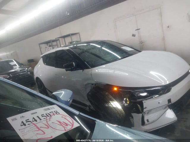 KIA Ev6 Gt-line 2022 KNDC4DLC1N5056635 Image 13