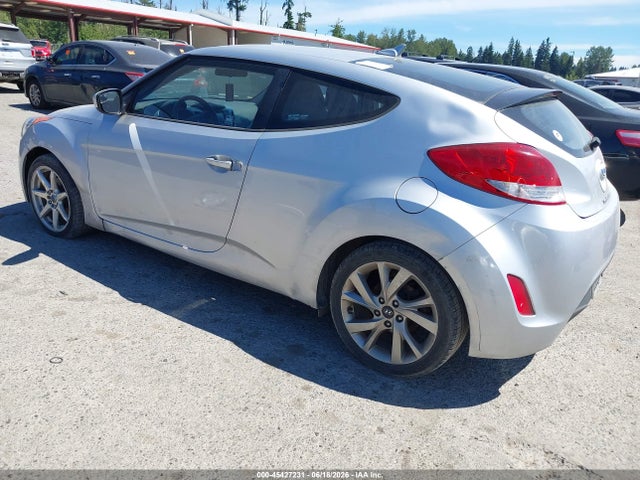 2016 Hyundai Veloster მანქანა იყიდება აუქციონზე, vin: KMHTC6AD9GU283618, აუქციონის ნომერი: 45427231