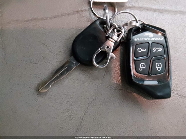 Auction sale of the 2010 Ford Focus Sel, vin: 1FAHP3HN1AW237553, lot number: 45427255