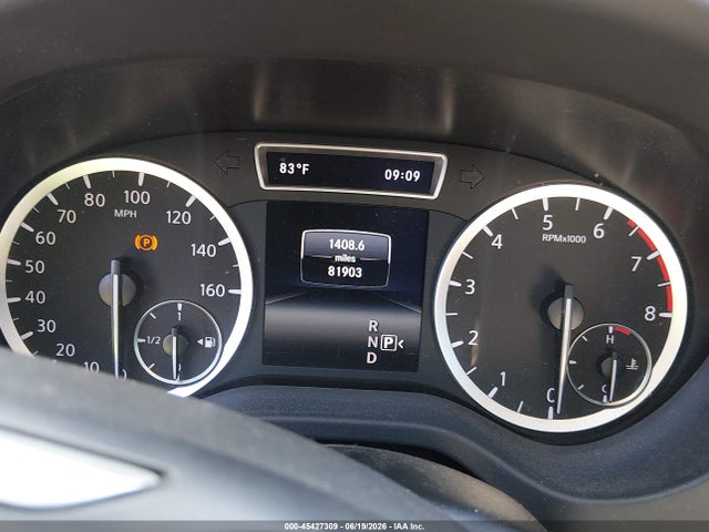SJKCH5CR9HA018075 Infiniti Qx30 Premium