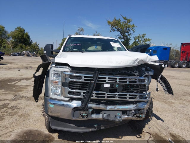 45427340 :رقم المزاد ، 1FDUF5GT0PDA03752 vin ، 2023 Ford F-550 Chassis Xl/xlt مزاد بيع