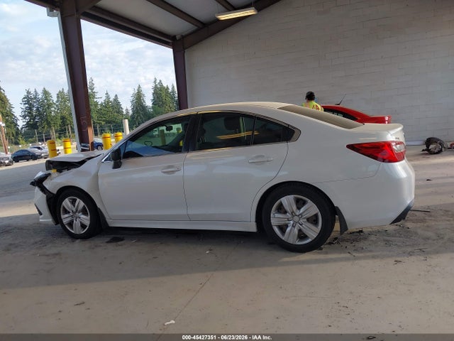 Subaru Legacy 2.5i 2018 4S3BNAA64J3021596 Image 14