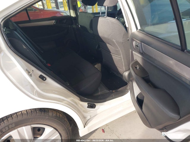 Subaru Legacy 2.5i 2018 4S3BNAA64J3021596 Image 8