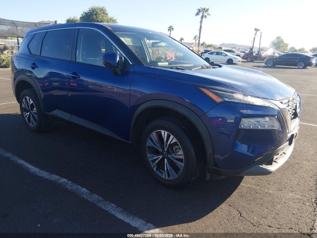 45427368 :رقم المزاد ، 5N1BT3BB5NC680236 vin ، 2022 Nissan Rogue Sv Intelligent Awd مزاد بيع