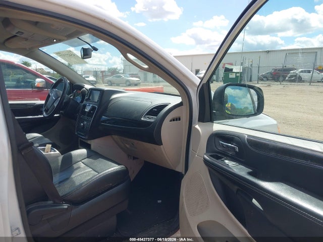 45427377 :رقم المزاد ، 2C4RC1BG3GR280723 vin ، 2016 Chrysler Town & Country Touring مزاد بيع