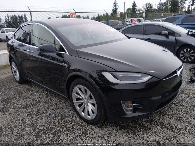 45427466 :رقم المزاد ، 5YJXCBE21JF109453 vin ، 2018 Tesla Model X 100d/75d/p100d مزاد بيع