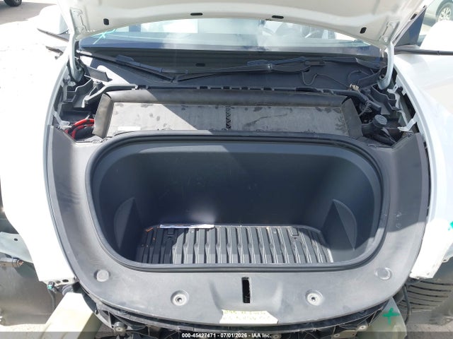 2021 Tesla Model Y Long Range Dual Motor All-wheel Drive მანქანა იყიდება აუქციონზე, vin: 5YJYGDEEXMF269611, აუქციონის ნომერი: 45427471