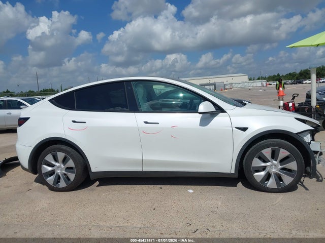 2021 Tesla Model Y Long Range Dual Motor All-wheel Drive მანქანა იყიდება აუქციონზე, vin: 5YJYGDEEXMF269611, აუქციონის ნომერი: 45427471