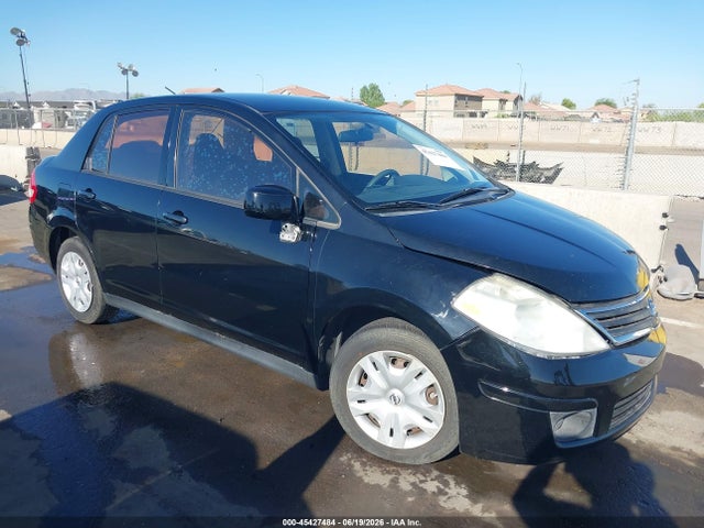 2010 Nissan Versa 1.8s მანქანა იყიდება აუქციონზე, vin: 3N1BC1APXAL422589, აუქციონის ნომერი: 45427484