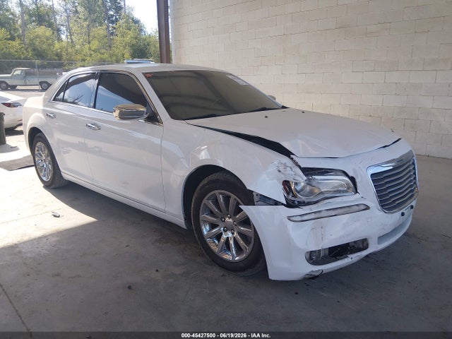 Auction sale of the 2013 Chrysler 300c, vin: 2C3CCAET6DH661924, lot number: 45427500
