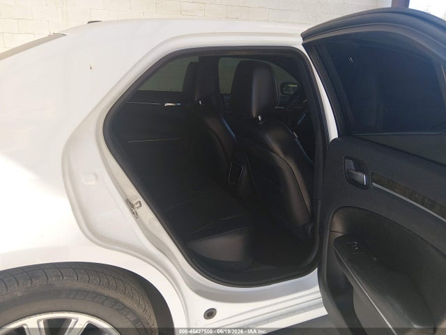 2013 Chrysler 300c მანქანა იყიდება აუქციონზე, vin: 2C3CCAET6DH661924, აუქციონის ნომერი: 45427500