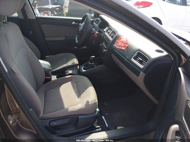 3VW2K7AJXEM363488 Volkswagen Jetta 2.0l S