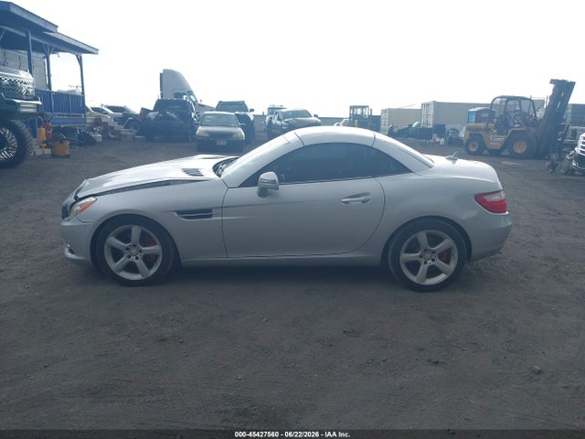 45427560 :رقم المزاد ، WDDPK4HA7DF055986 vin ، 2013 Mercedes-benz Slk 250 مزاد بيع