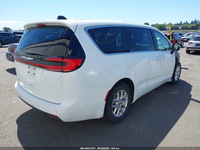 Chrysler Pacifica Touring L 2023 2C4RC1BG8PR550089 Image 4