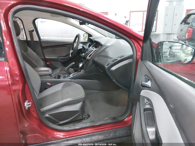 Ford FOCUS SE 2014 1FADP3F27EL373863 Image 5