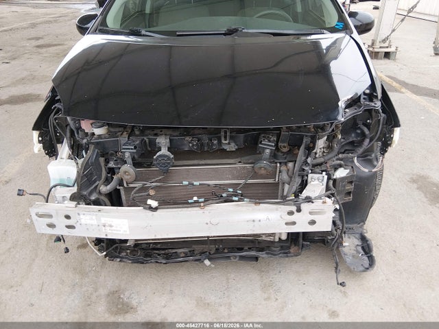 Toyota Prius Three 2015 JTDKN3DU3F1947447 Image 6